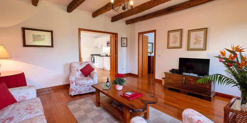 5 Our Madeira Loja Da Lenha Living Room