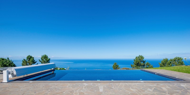 4 Our Madeira Quinta Inacia Pool And View