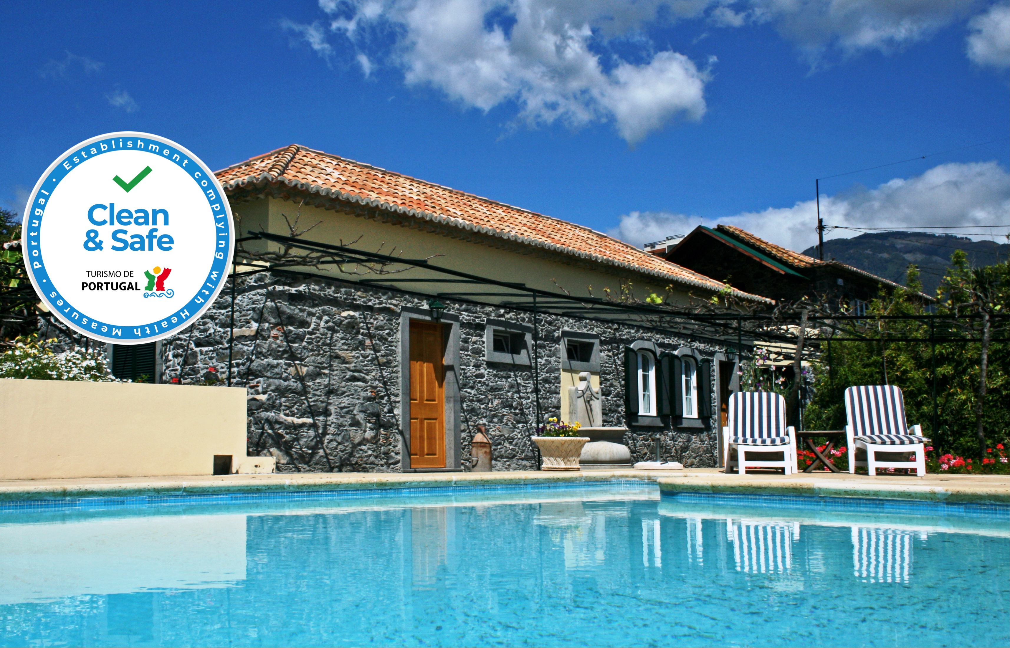 Charming restored stone cottage in Funchal centre – Casa das Vinhas 0
