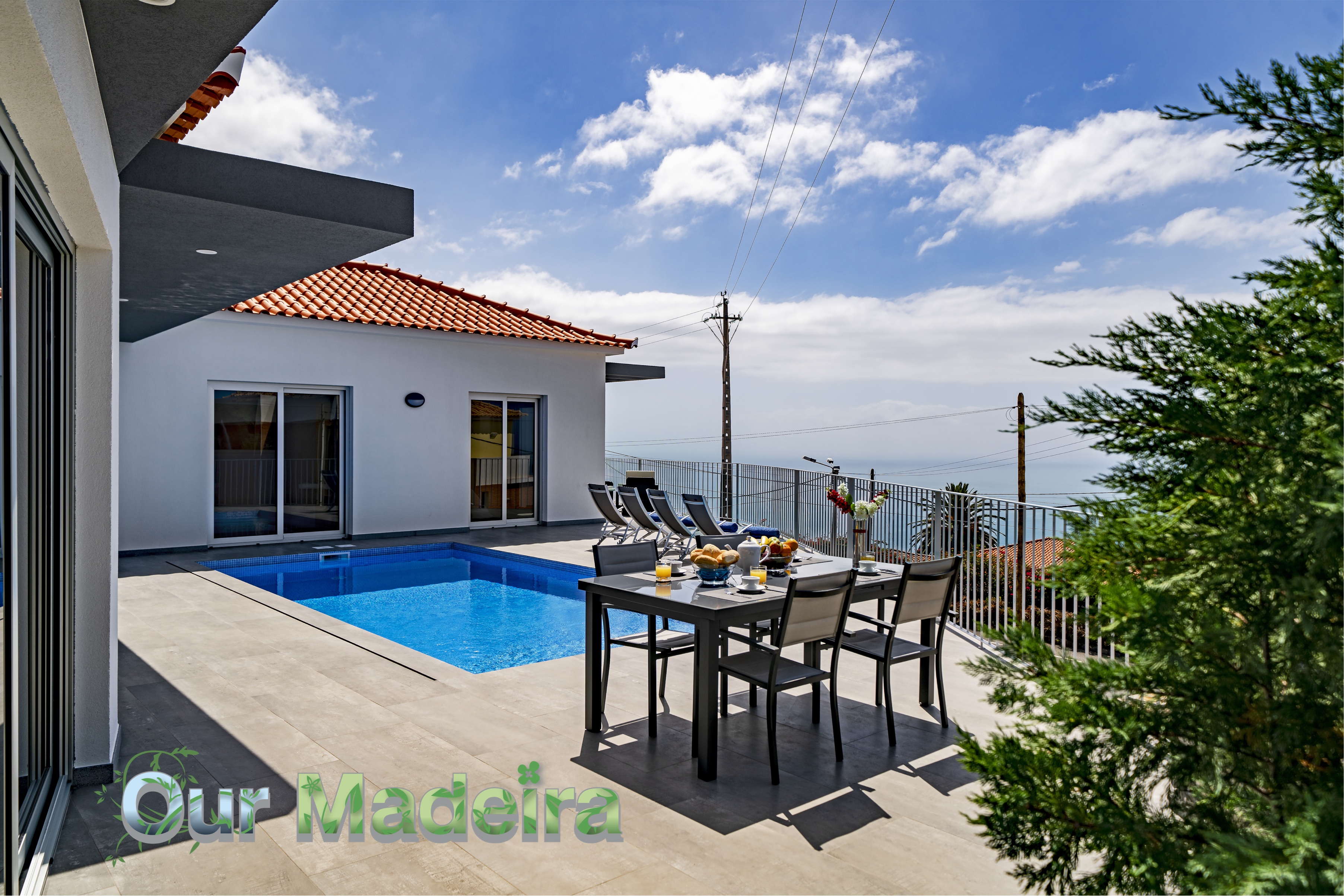 Beautiful Modern Villa in Calheta – CalhetaScape 0