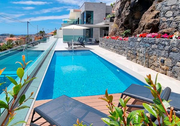 Ourmadeira Villas In Madeira Grandview Pool And Exterior