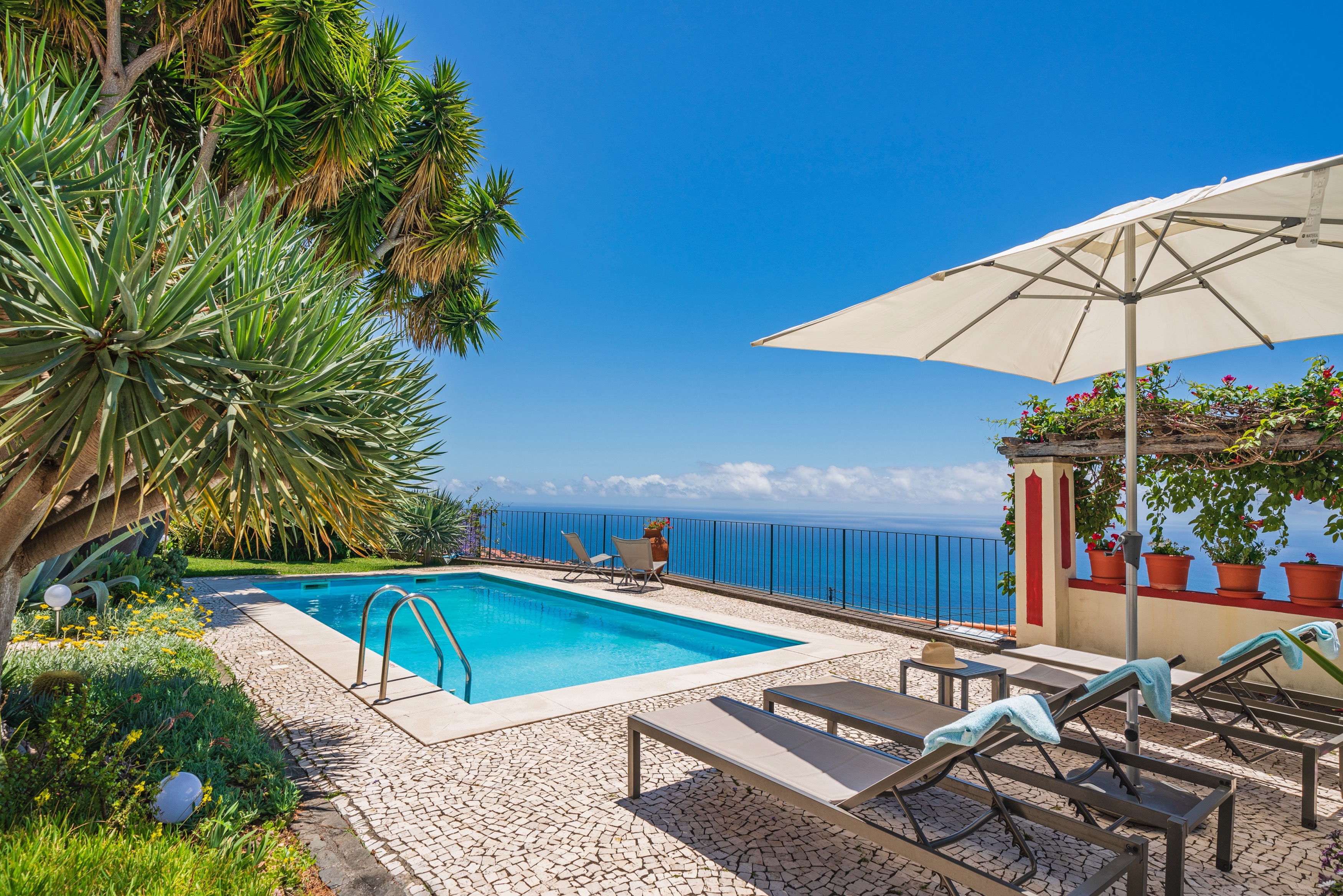 Beautiful Character Villa in Funchal, Heated Pool, Seaview | Quinta D'Alegria 1