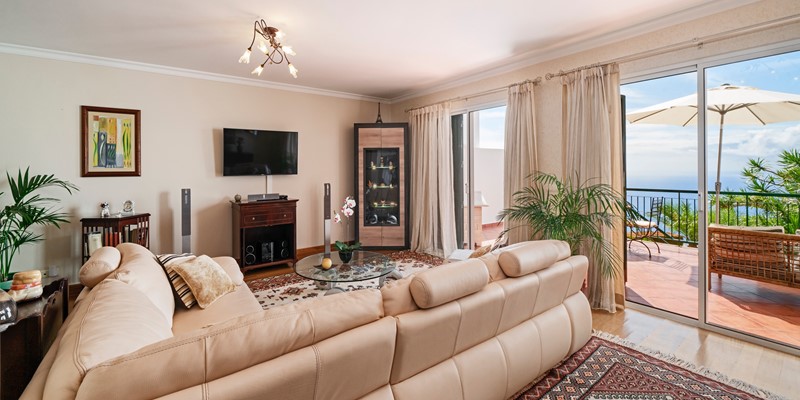5 Ourmadeira Villas In Madeira Moradia Da Falesia Living Room