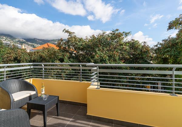 2 Ourmadeira Villas In Madeira Funchal Art Deco Central 3C Balcony