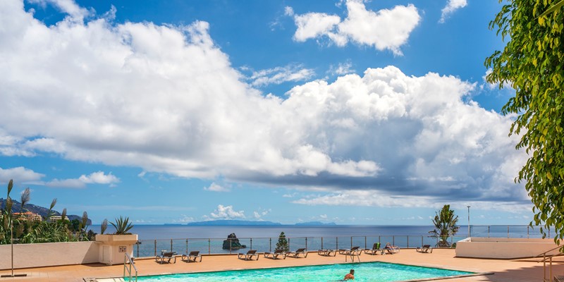 6 Ourmadeira Villas In Madeira Oceanbreeze Condo Pool And Sea