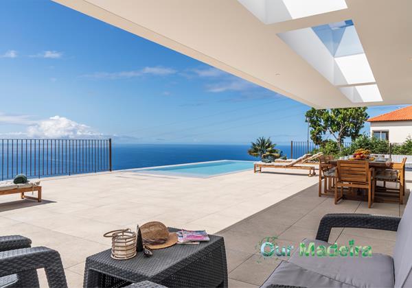 1 Ourmadeira Villas In Madeira Calheta Pearl Barbecue And Front Terrace