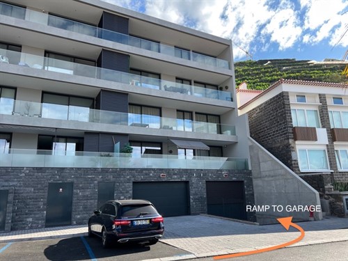 BAYSIDE RAMP TO GARAGE 2