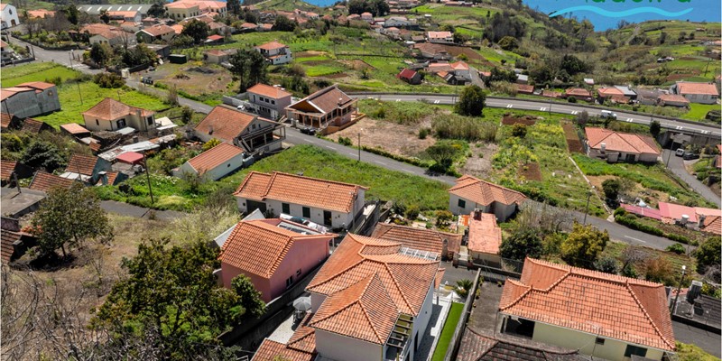 The Beautifull Landscape And Countryside Views At Yellow House By Ourmadeira