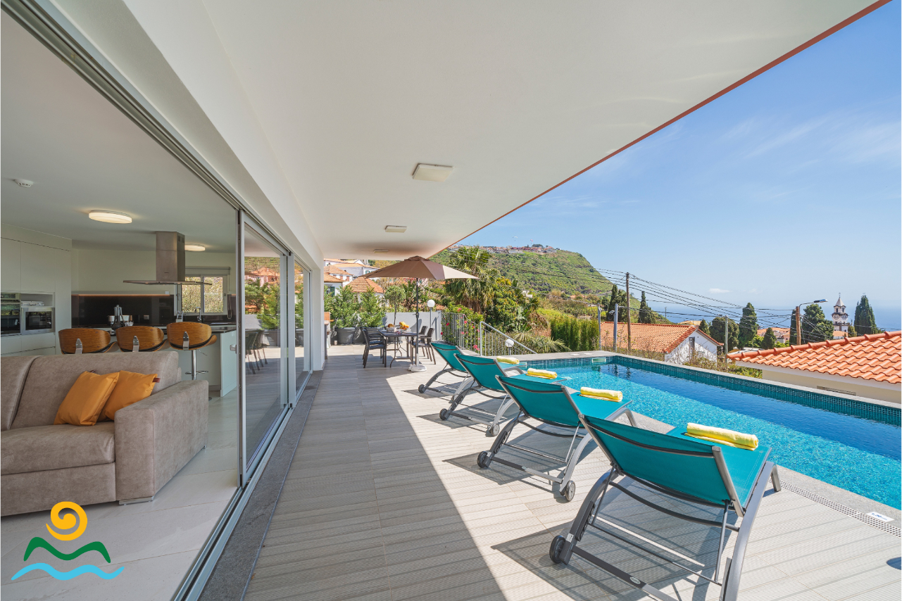 1 Ourmadeira Villas In Madeira Arco Sun Pool And Living Area