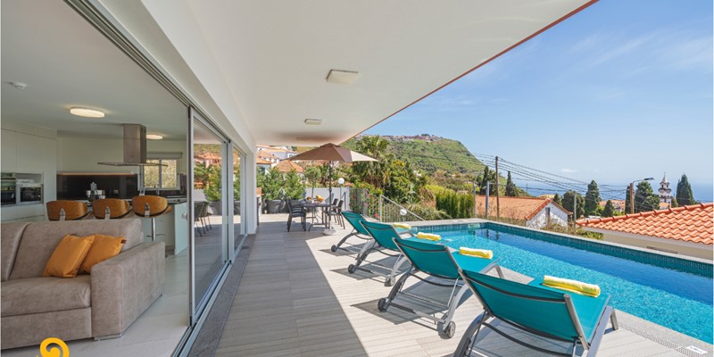 1 Ourmadeira Villas In Madeira Arco Sun Pool And Living Area