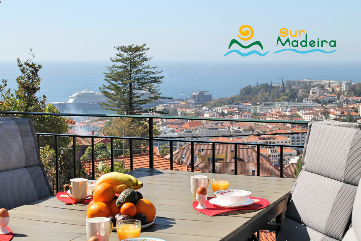 3 Our Madeira Villa Luzia Outdoor Eating View 3