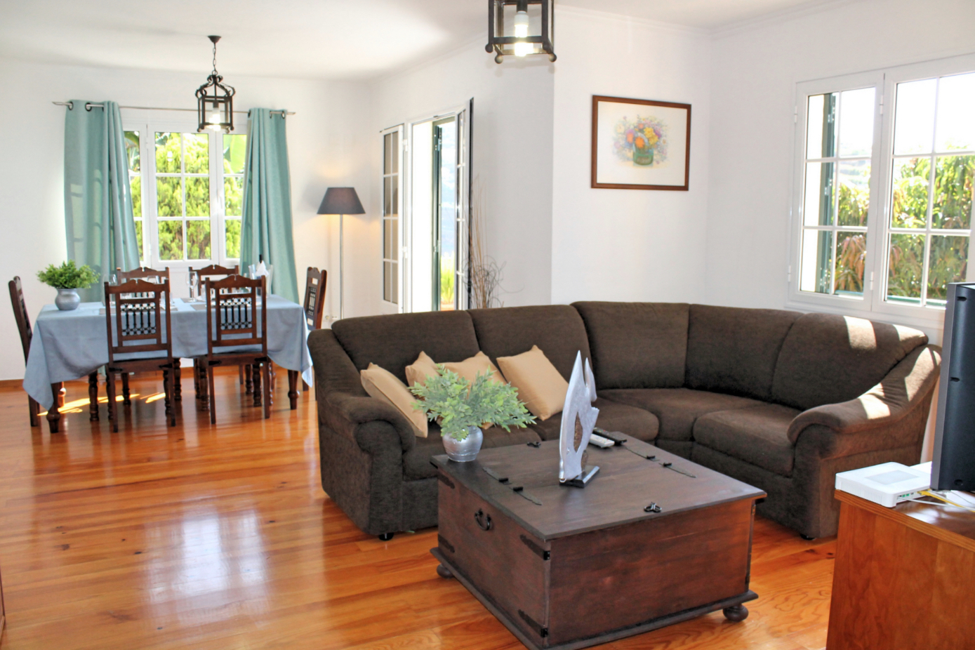 7 Our Madeira Casa Jardim Mar Living Dining