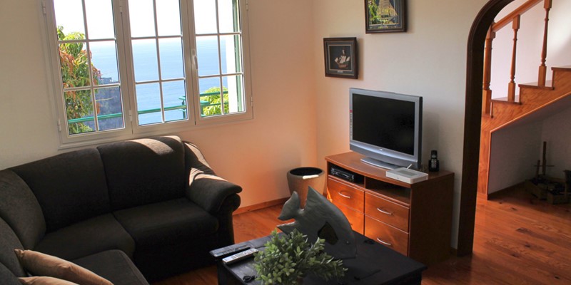 8 Our Madeira Casa Jardim Mar Lounge View