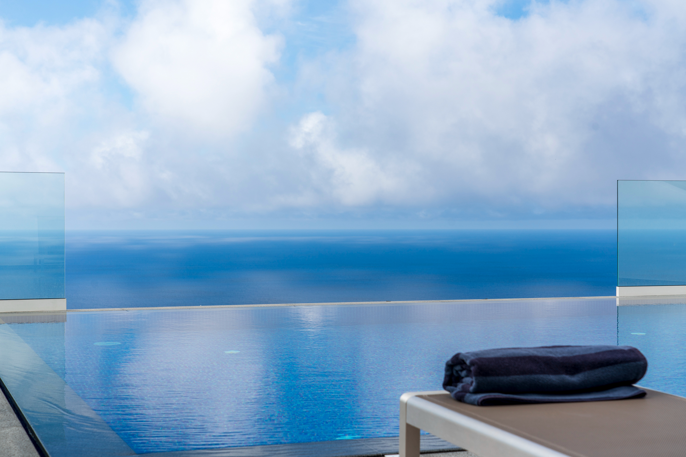 1B Ourmadeira Villas In Madeira Villa Aquarela Pool And View