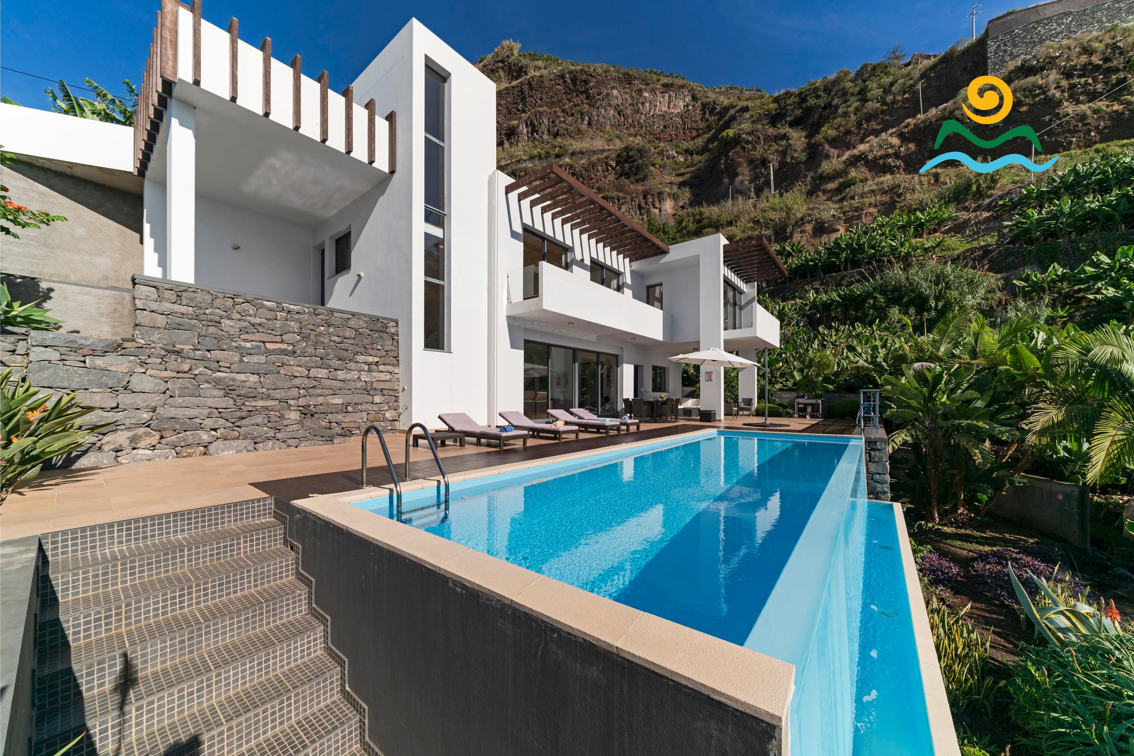 2 Our Madeira Designhouse Facade And Pool