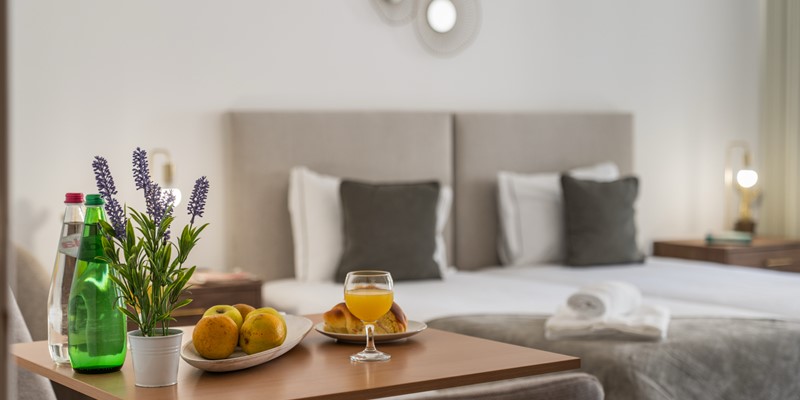 The Dining Area And Twin Beds At Apartamentos Taberna Studio 1 By Ourmadeira