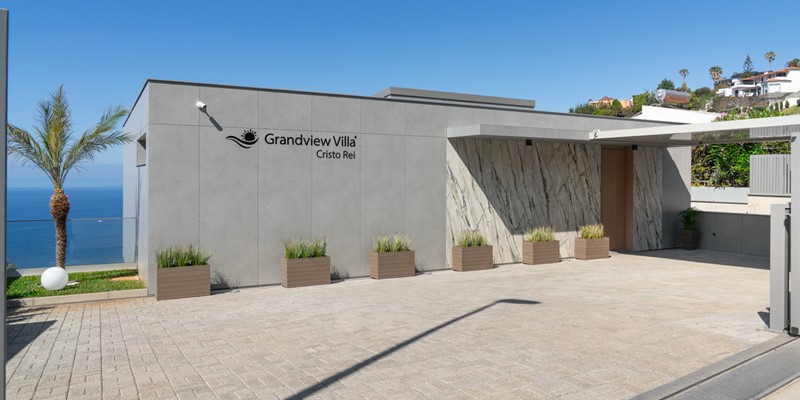 The Modern Entrance For Villa Grandview Cristo Rei By Ourmadeira