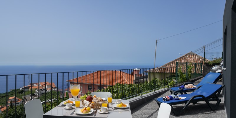 The Dining Area And Amaizing Sea Views At Solmar Apartment By Ourmadeira