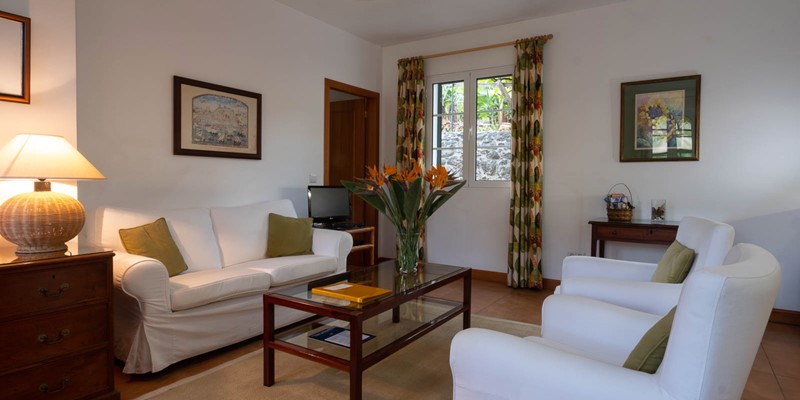 4 Our Madeira Casa Das Vinhas Living Room