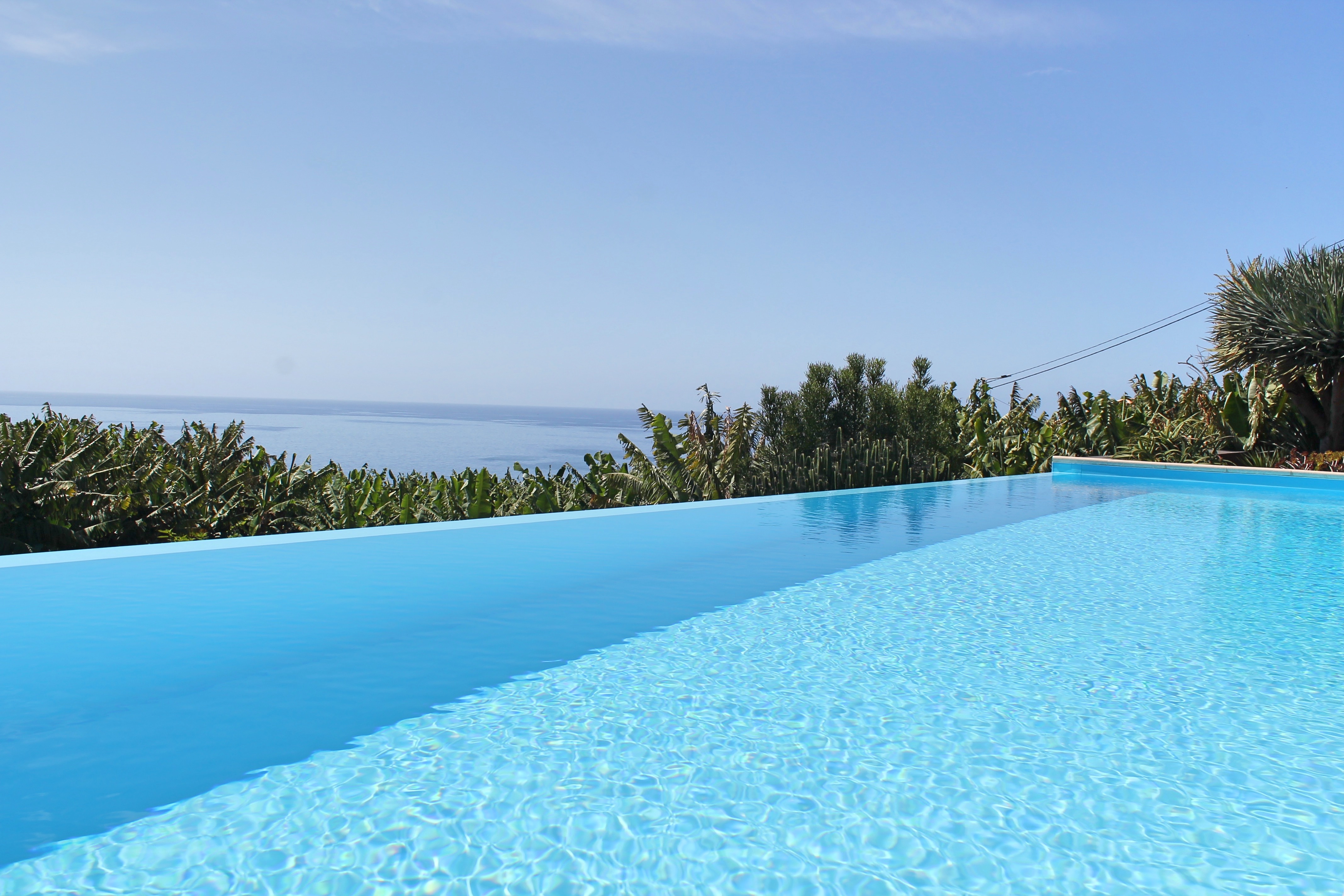 Contemporary villa, heated infinity pool, sea-views | Designhouse 4