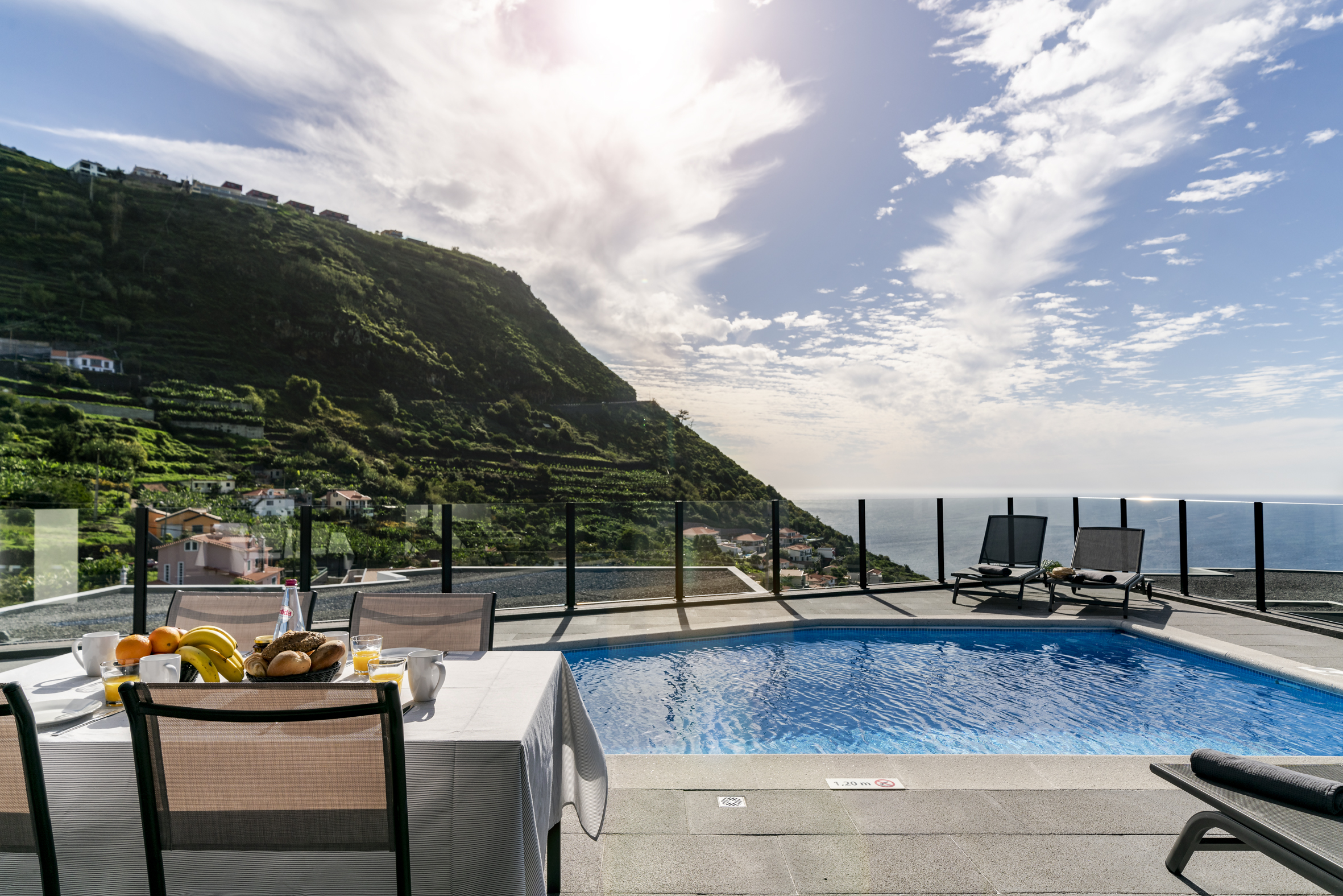 Beautiful modern villa, A/C, heated pool, sea-view | Calheta Charm 3
